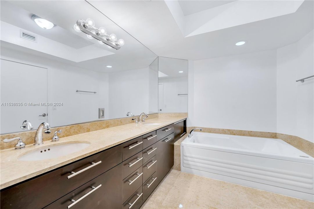 Recently Rented: $8,500 (2 beds, 2 baths, 1550 Square Feet)