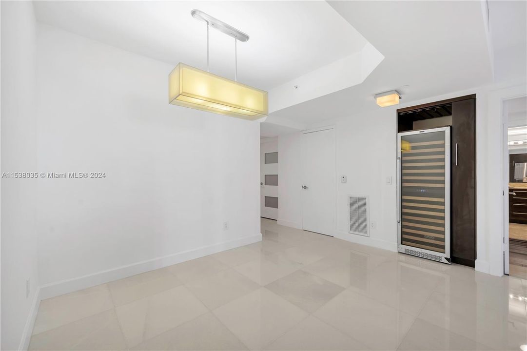 Recently Rented: $8,500 (2 beds, 2 baths, 1550 Square Feet)