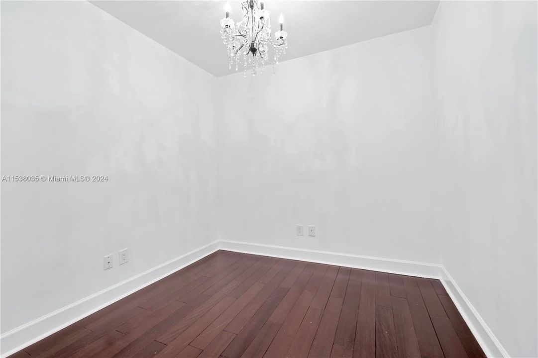 Recently Rented: $8,500 (2 beds, 2 baths, 1550 Square Feet)