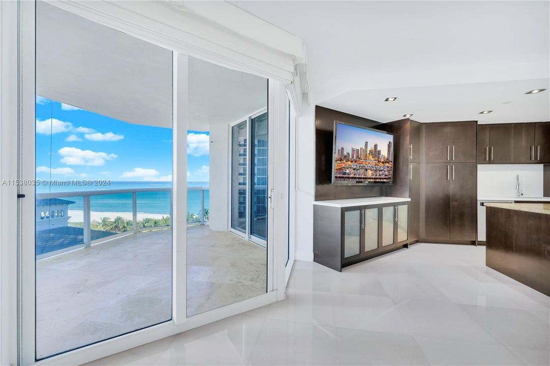 Recently Rented: $8,500 (2 beds, 2 baths, 1550 Square Feet)