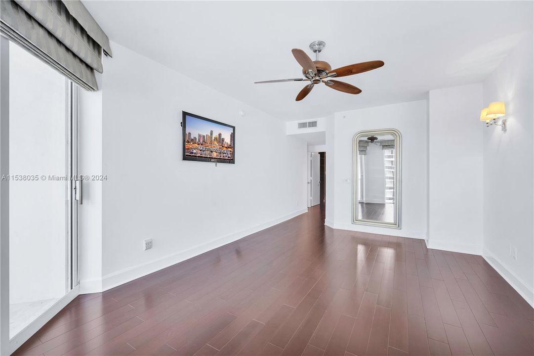 Recently Rented: $8,500 (2 beds, 2 baths, 1550 Square Feet)