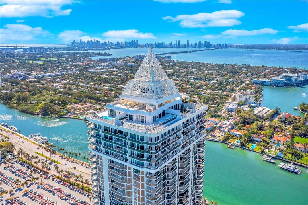 Recently Rented: $8,500 (2 beds, 2 baths, 1550 Square Feet)