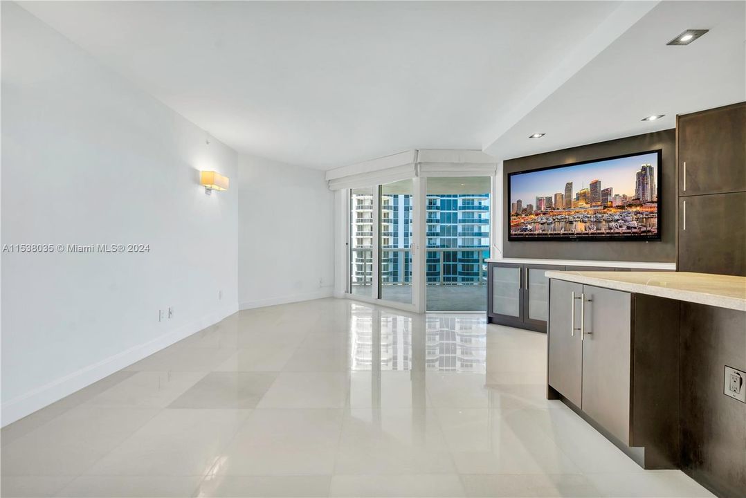 Recently Rented: $8,500 (2 beds, 2 baths, 1550 Square Feet)