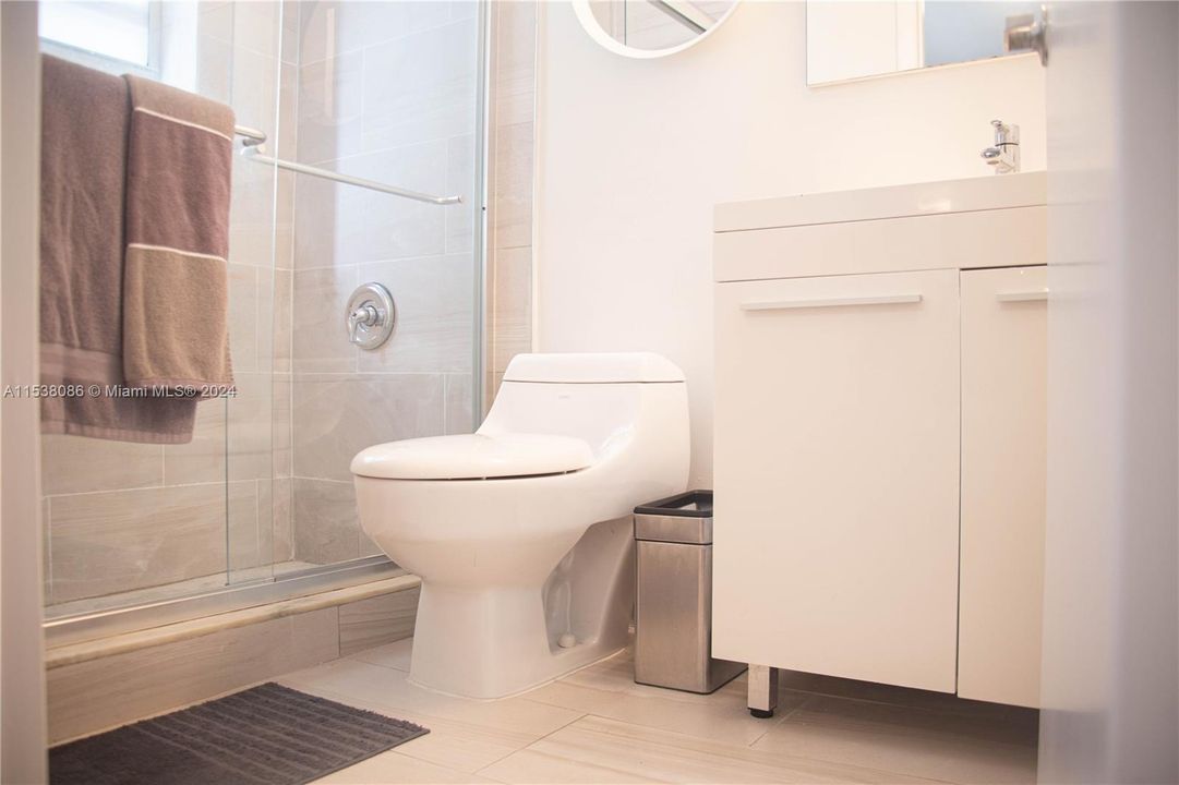 Recently Rented: $1,850 (0 beds, 1 baths, 350 Square Feet)