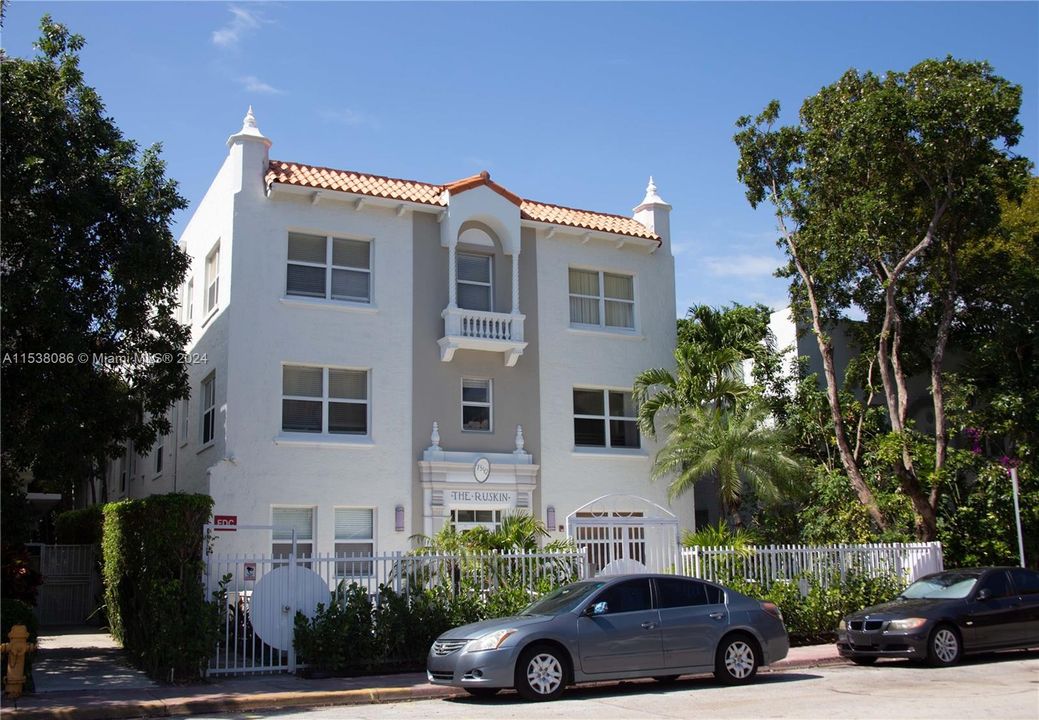 Recently Rented: $1,850 (0 beds, 1 baths, 350 Square Feet)