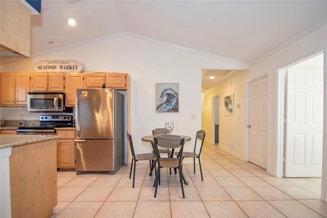 For Rent: $7,500 (3 beds, 2 baths, 1311 Square Feet)