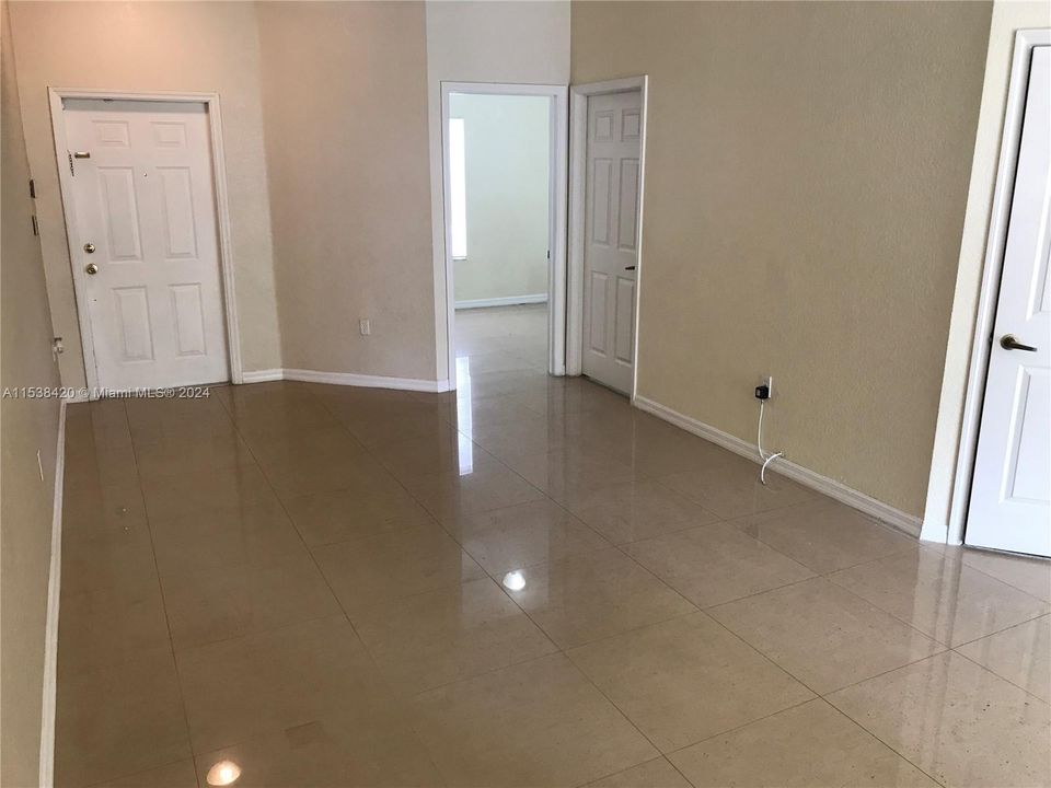 Recently Rented: $3,300 (4 beds, 3 baths, 1507 Square Feet)