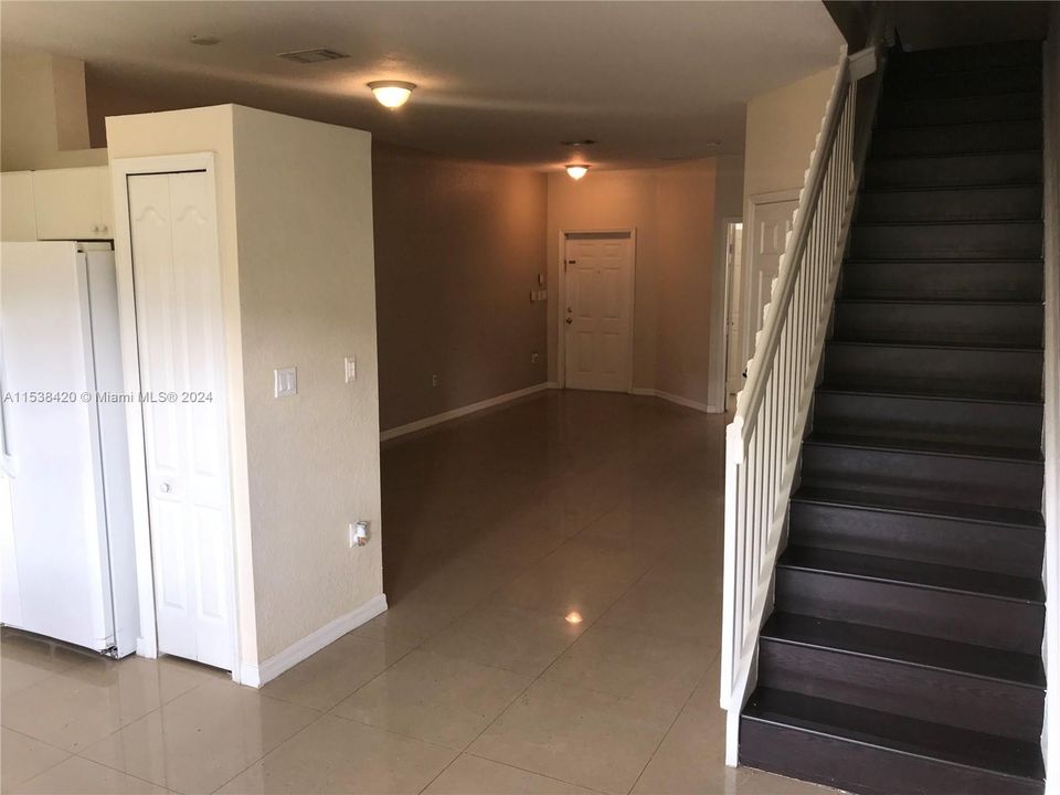 Recently Rented: $3,300 (4 beds, 3 baths, 1507 Square Feet)