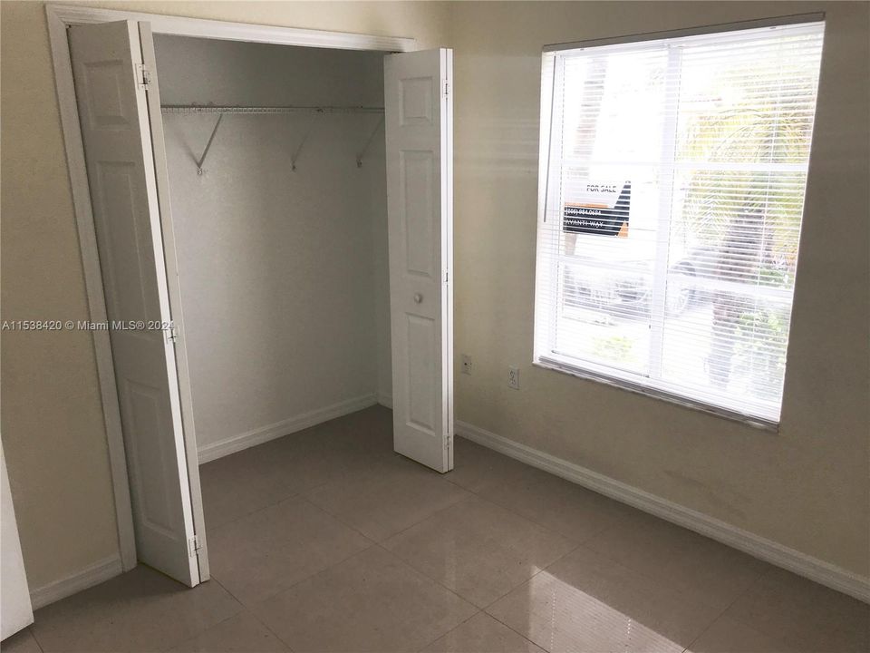 Recently Rented: $3,300 (4 beds, 3 baths, 1507 Square Feet)