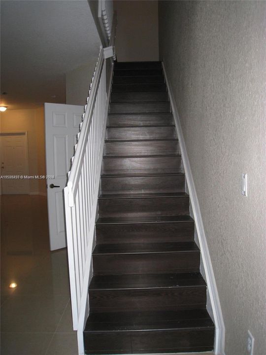 Recently Rented: $3,300 (4 beds, 3 baths, 1507 Square Feet)