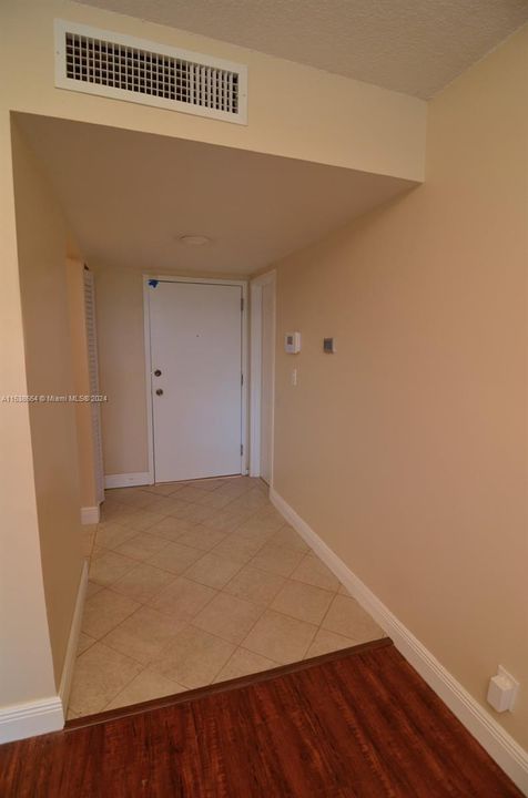 For Rent: $1,850 (1 beds, 1 baths, 846 Square Feet)
