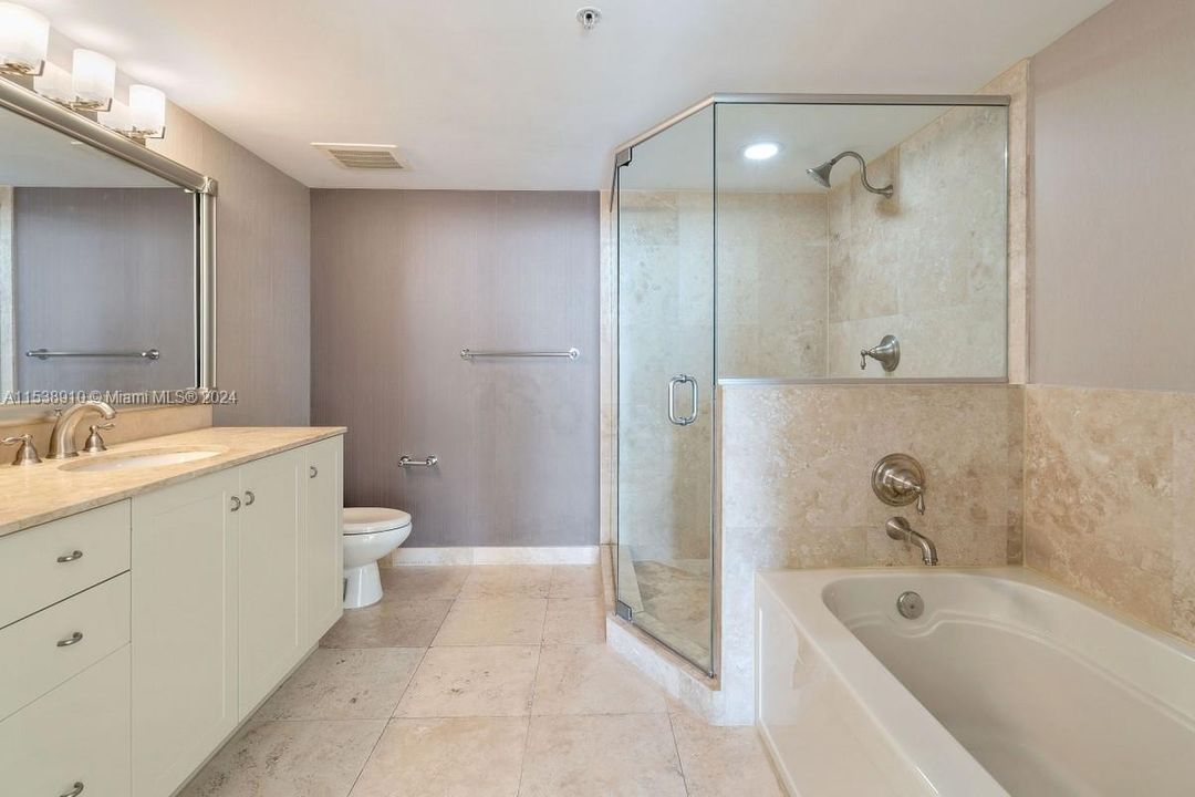 Recently Rented: $4,300 (3 beds, 3 baths, 1575 Square Feet)