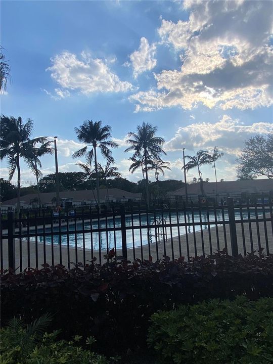 Recientemente alquilado: $2,950 (2 camas, 2 baños, 1044 Pies cuadrados)