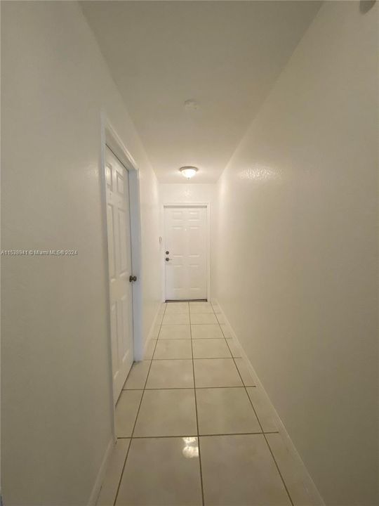 Recientemente alquilado: $2,950 (2 camas, 2 baños, 1044 Pies cuadrados)