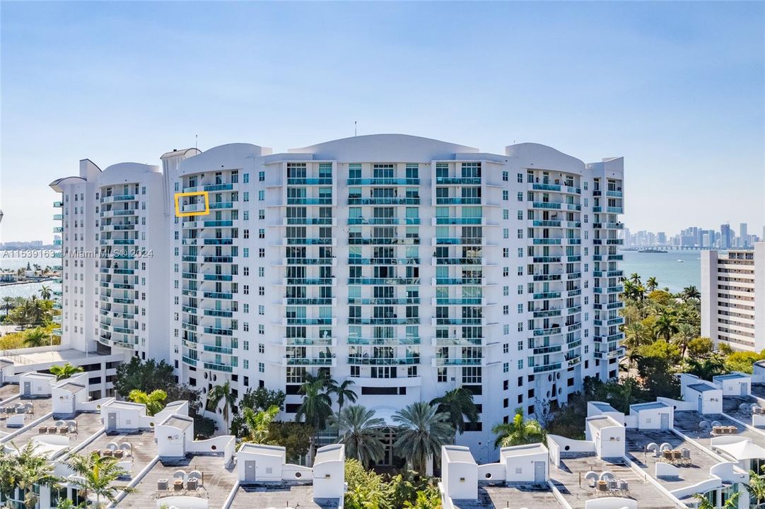 Recently Sold: $599,222 (2 beds, 2 baths, 1251 Square Feet)
