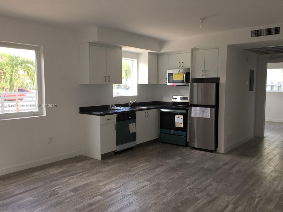 Recientemente alquilado: $2,200 (1 camas, 1 baños, 622 Pies cuadrados)