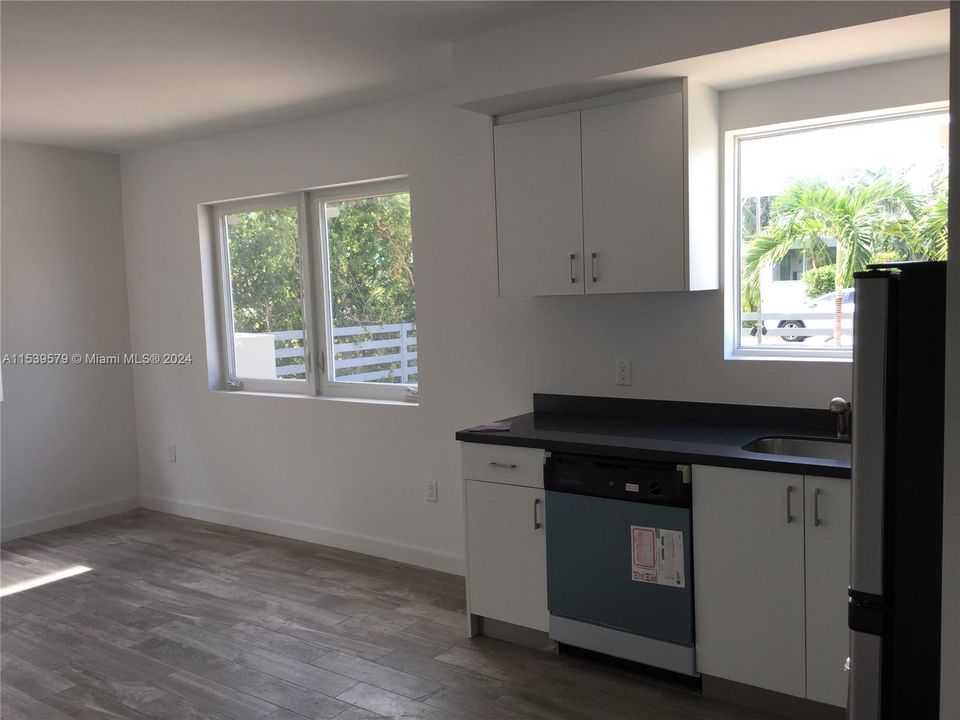 Recientemente alquilado: $2,200 (1 camas, 1 baños, 622 Pies cuadrados)