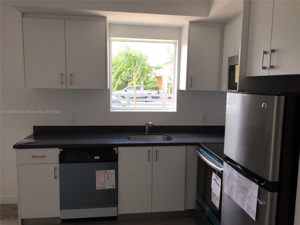 Recientemente alquilado: $2,200 (1 camas, 1 baños, 622 Pies cuadrados)