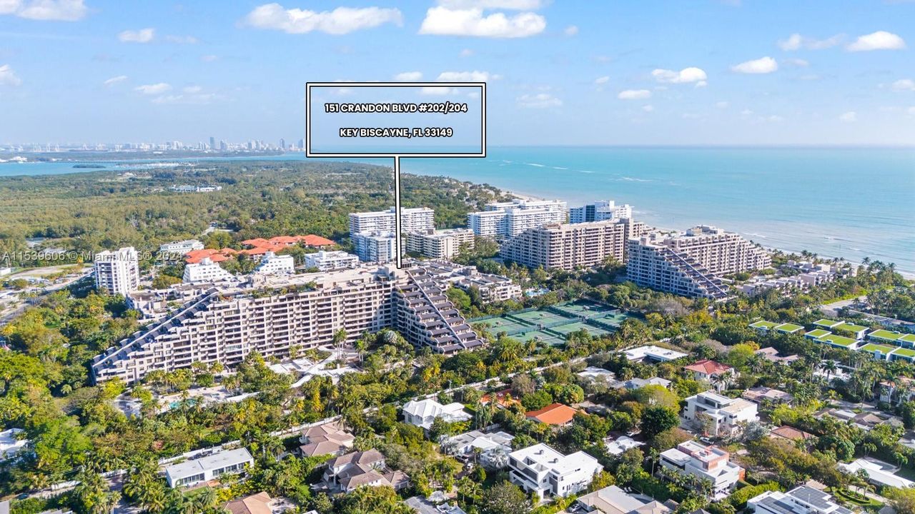 Recently Sold: $2,950,000 (4 beds, 4 baths, 3038 Square Feet)