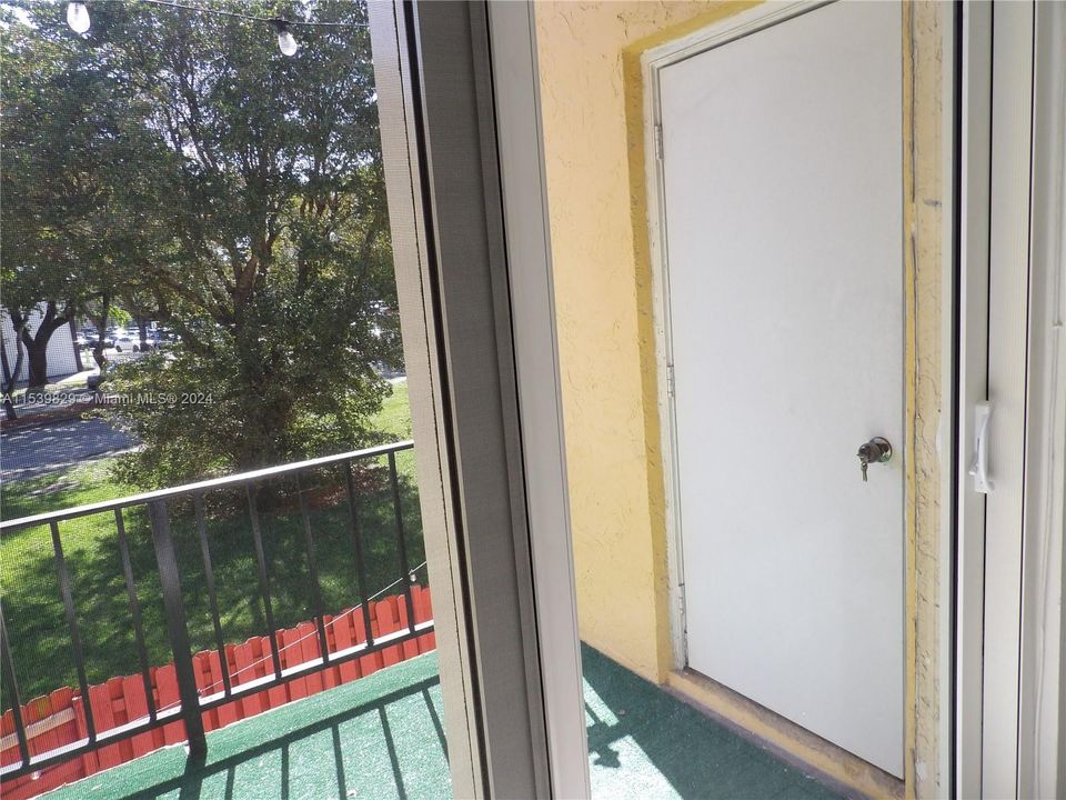 Недавно арендовано: $2,700 (2 спален, 2 ванн, 1395 Квадратных фут)