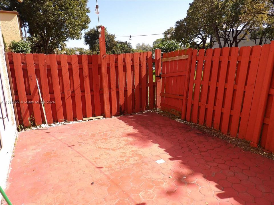 Недавно арендовано: $2,700 (2 спален, 2 ванн, 1395 Квадратных фут)