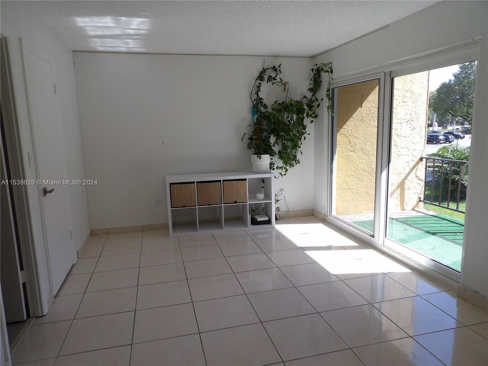 Недавно арендовано: $2,700 (2 спален, 2 ванн, 1395 Квадратных фут)