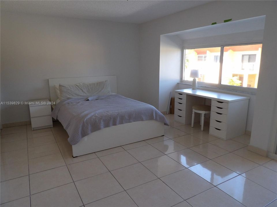 Недавно арендовано: $2,700 (2 спален, 2 ванн, 1395 Квадратных фут)