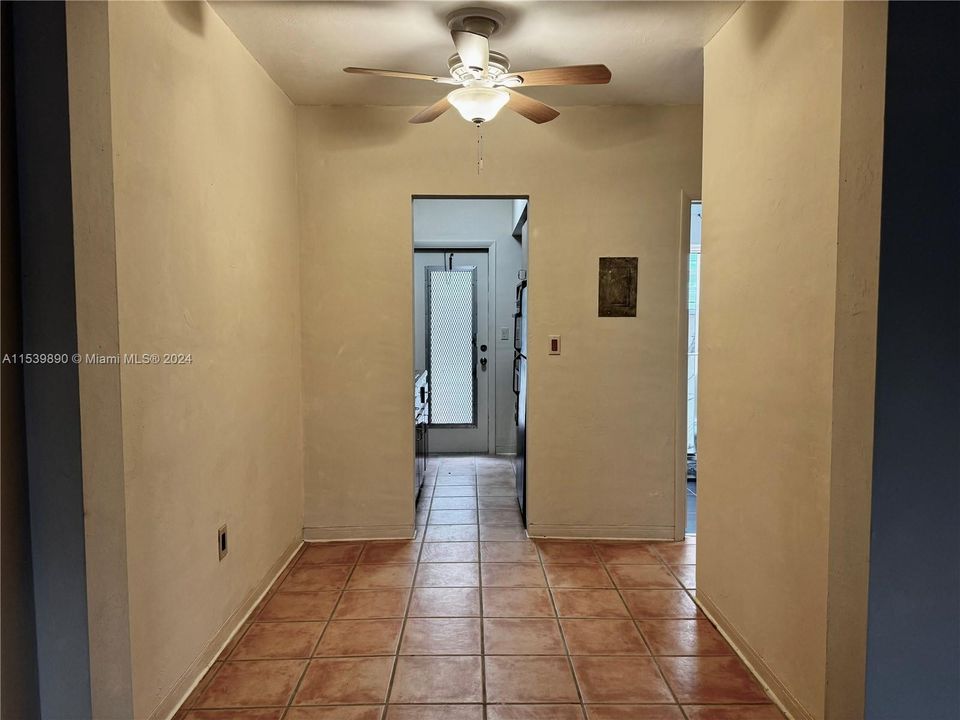 For Sale: $189,000 (0 beds, 1 baths, 380 Square Feet)
