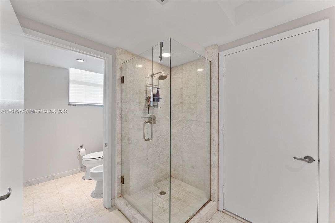 最近租的: $7,900 (2 贝兹, 2 浴室, 1529 平方英尺)