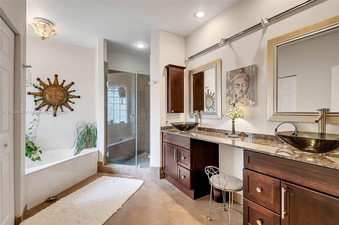 Active With Contract: $525,000 (4 beds, 2 baths, 2102 Square Feet)