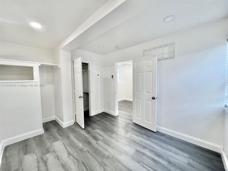 Recently Rented: $1,700 (1 beds, 1 baths, 650 Square Feet)