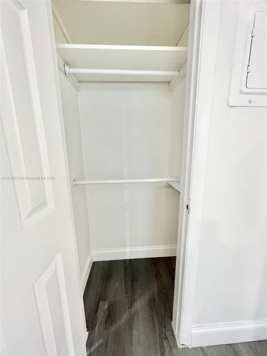 Recently Rented: $1,700 (1 beds, 1 baths, 650 Square Feet)