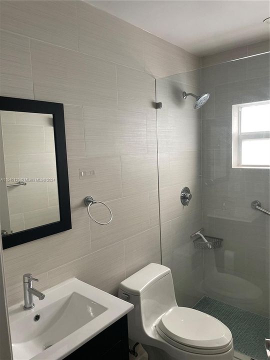 Recently Sold: $660,000 (3 beds, 2 baths, 1631 Square Feet)