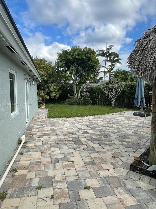 Recently Sold: $660,000 (3 beds, 2 baths, 1631 Square Feet)