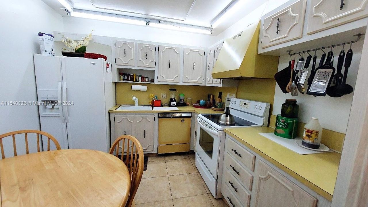 En Venta: $240,000 (1 camas, 1 baños, 1066 Pies cuadrados)