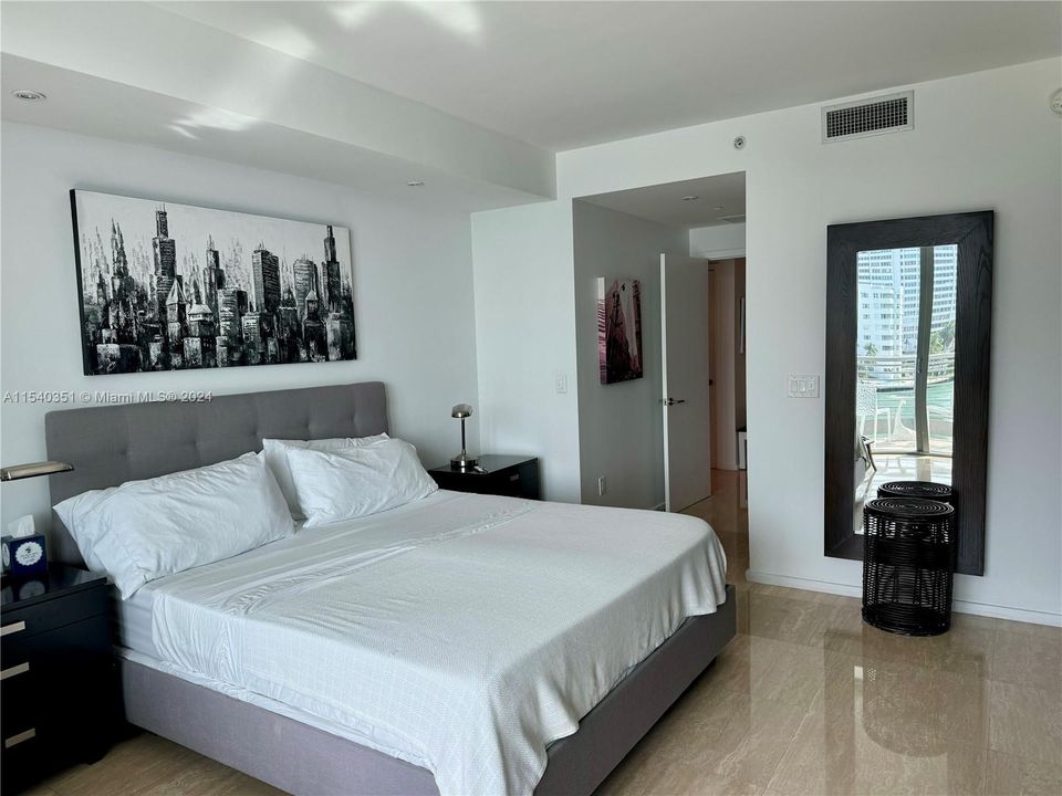 Recently Rented: $7,500 (1 beds, 2 baths, 1128 Square Feet)