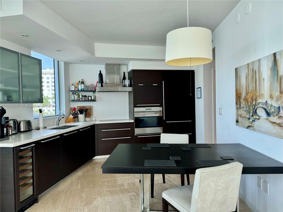 Recently Rented: $7,500 (1 beds, 2 baths, 1128 Square Feet)