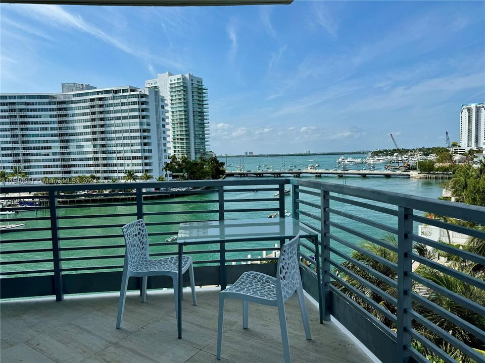 Recently Rented: $7,500 (1 beds, 2 baths, 1128 Square Feet)