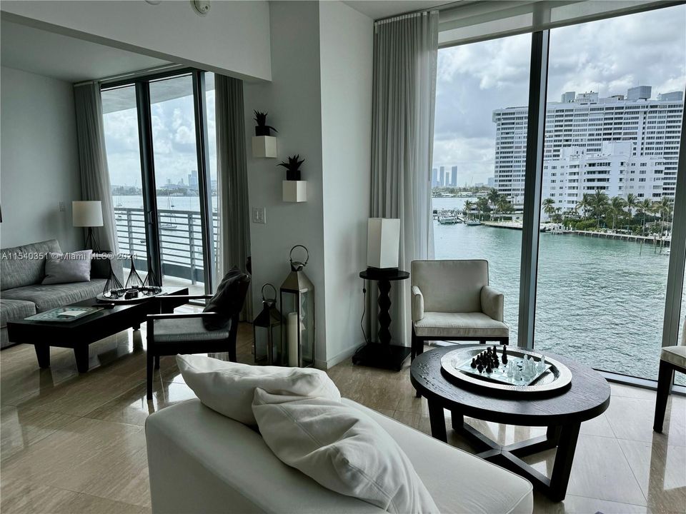 Recently Rented: $7,500 (1 beds, 2 baths, 1128 Square Feet)