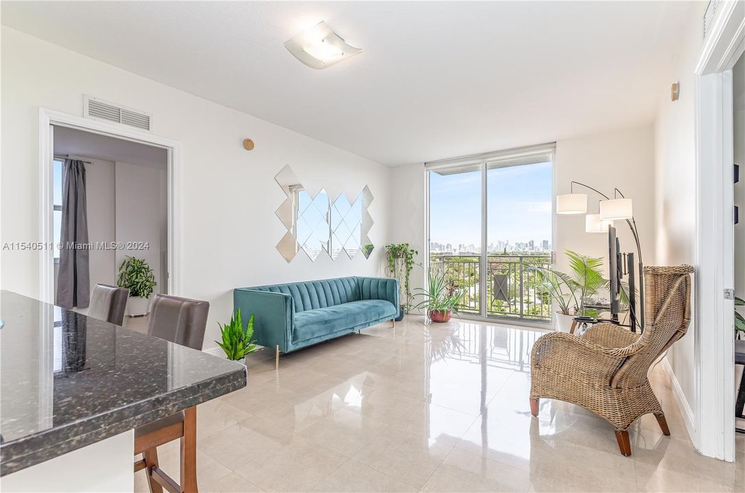 Active With Contract: $625,000 (2 beds, 2 baths, 1168 Square Feet)