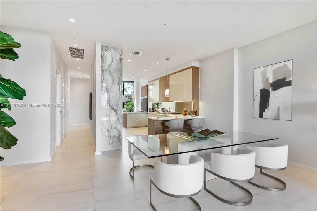 Recently Sold: $4,595,000 (3 beds, 3 baths, 2543 Square Feet)