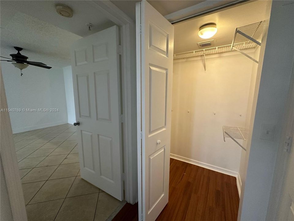 Недавно арендовано: $1,950 (1 спален, 1 ванн, 800 Квадратных фут)