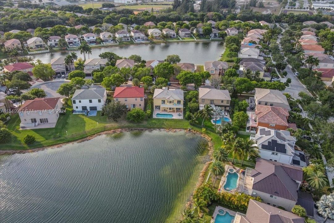 Active With Contract: $1,135,000 (5 beds, 3 baths, 3501 Square Feet)