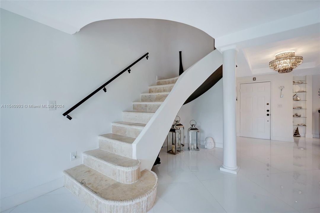 Recently Sold: $585,000 (2 beds, 2 baths, 1796 Square Feet)