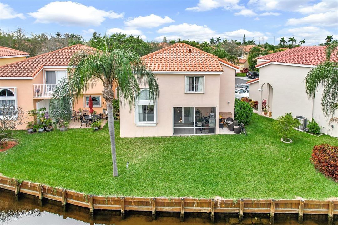 Recently Sold: $585,000 (2 beds, 2 baths, 1796 Square Feet)