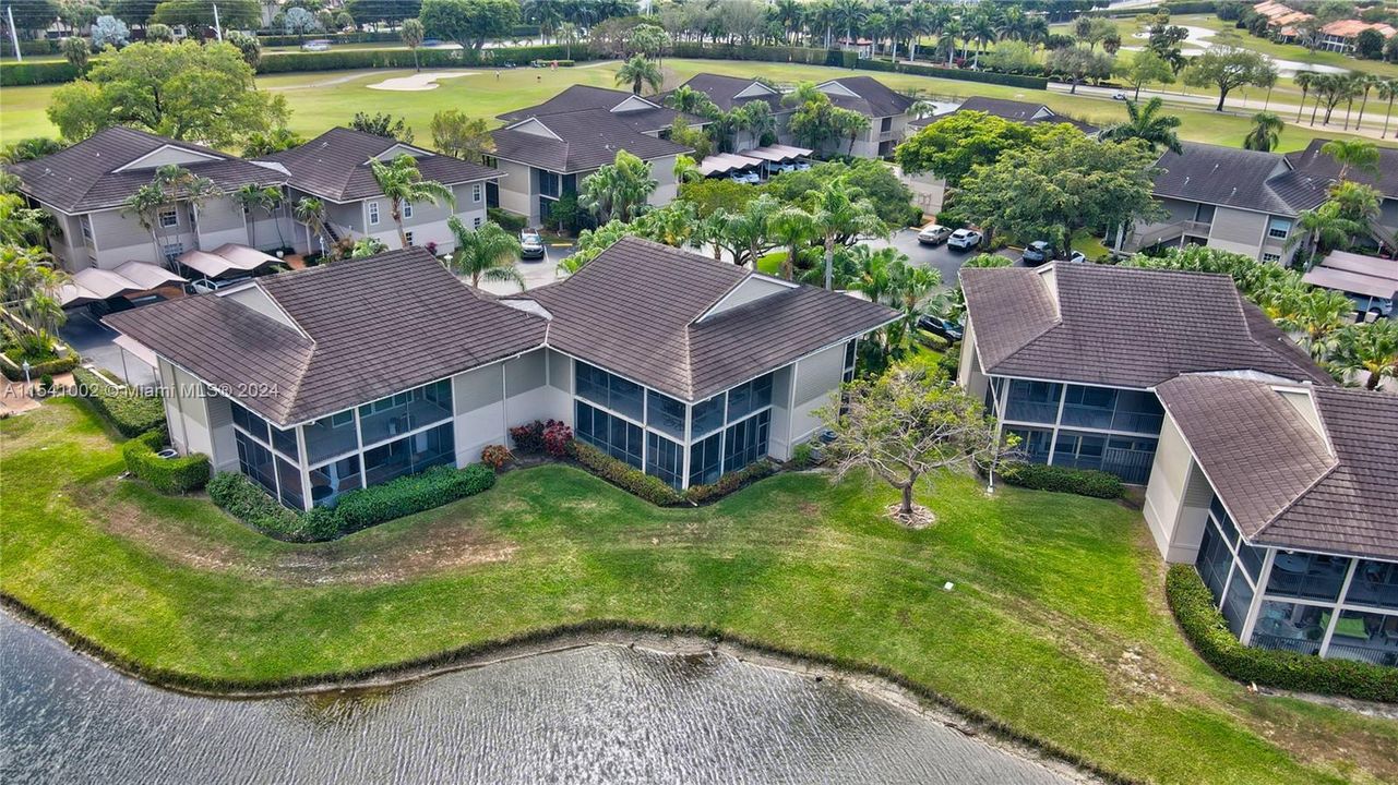 Vendido Recientemente: $489,000 (3 camas, 2 baños, 1900 Pies cuadrados)