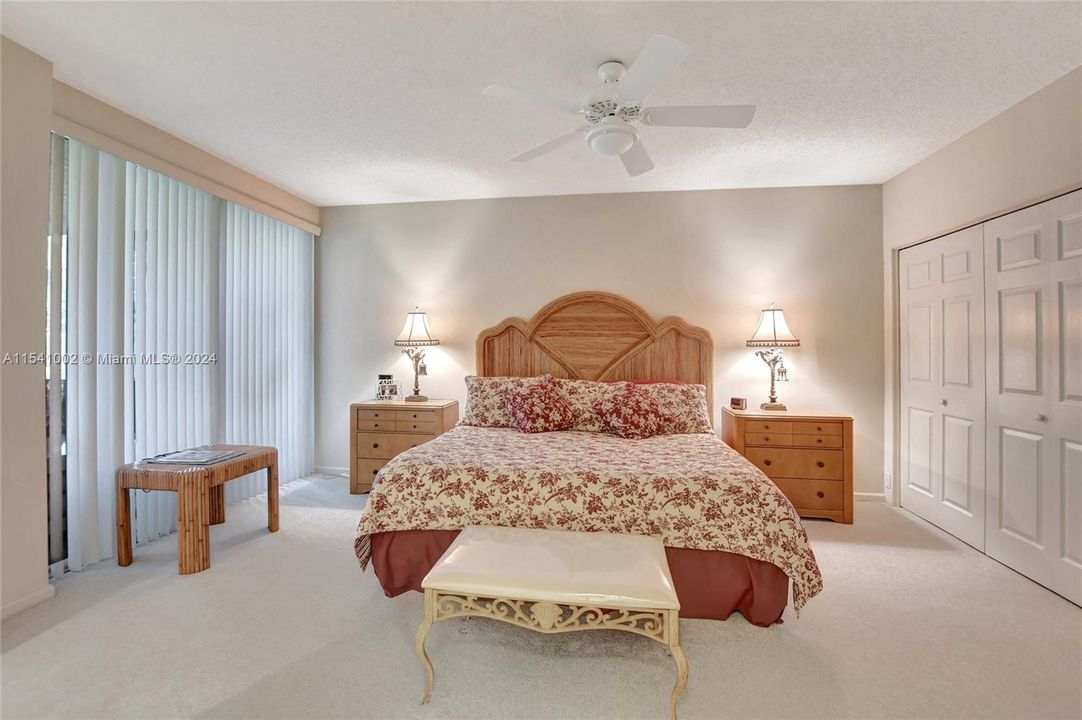 Vendido Recientemente: $489,000 (3 camas, 2 baños, 1900 Pies cuadrados)