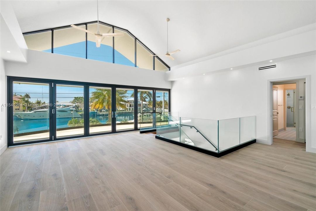 Recently Sold: $6,900,000 (3 beds, 3 baths, 0 Square Feet)