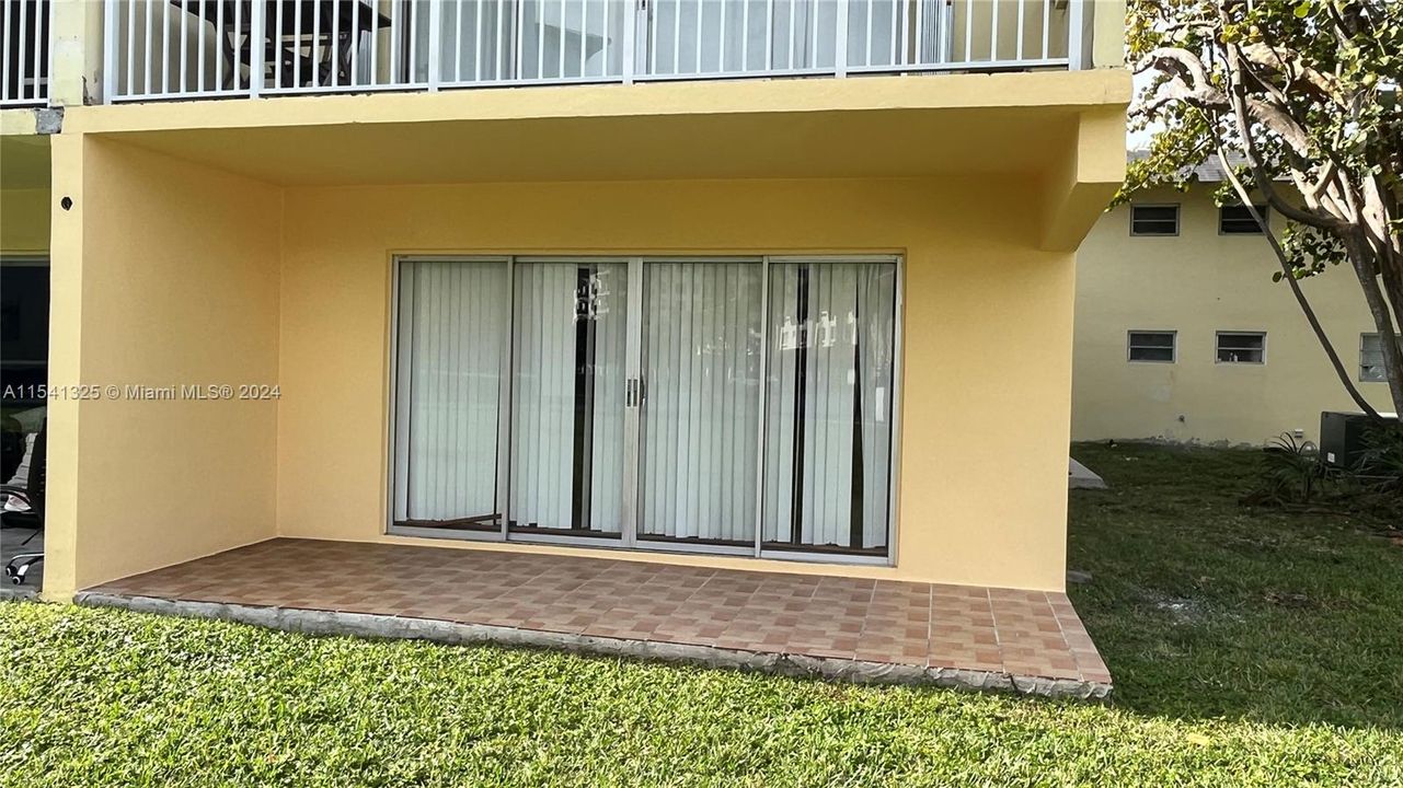 En Venta: $230,000 (1 camas, 1 baños, 635 Pies cuadrados)