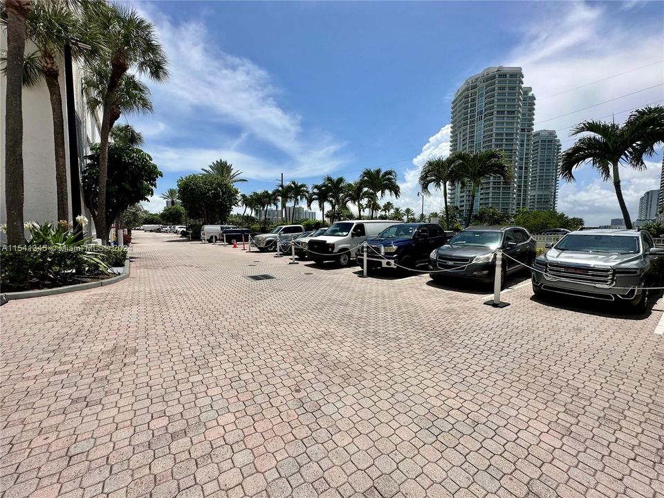 Recently Sold: $1,185,000 (2 beds, 2 baths, 1760 Square Feet)